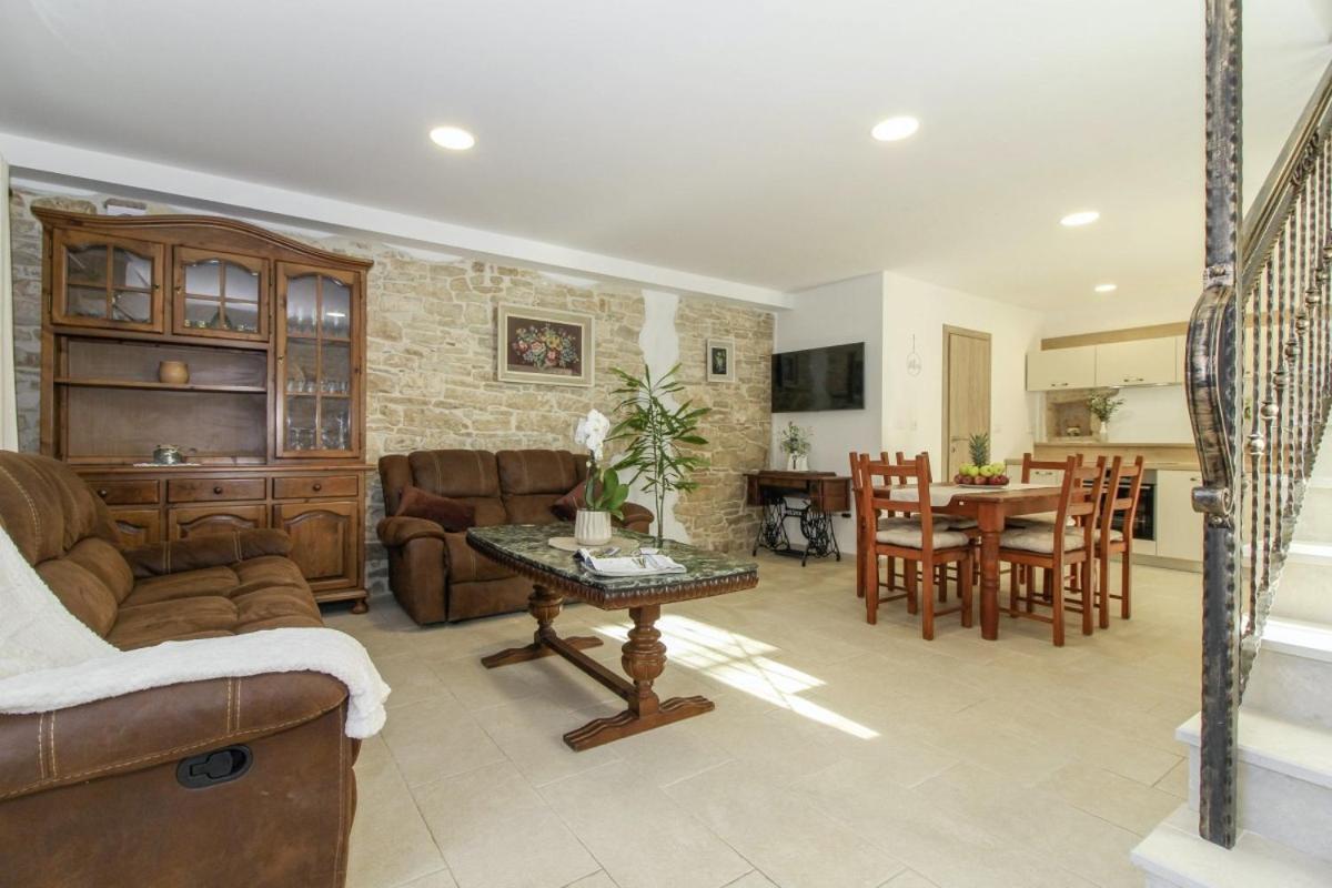 Villa Olea In Barat - Haus Fuer 6-8 Personen Канфанар Екстер'єр фото