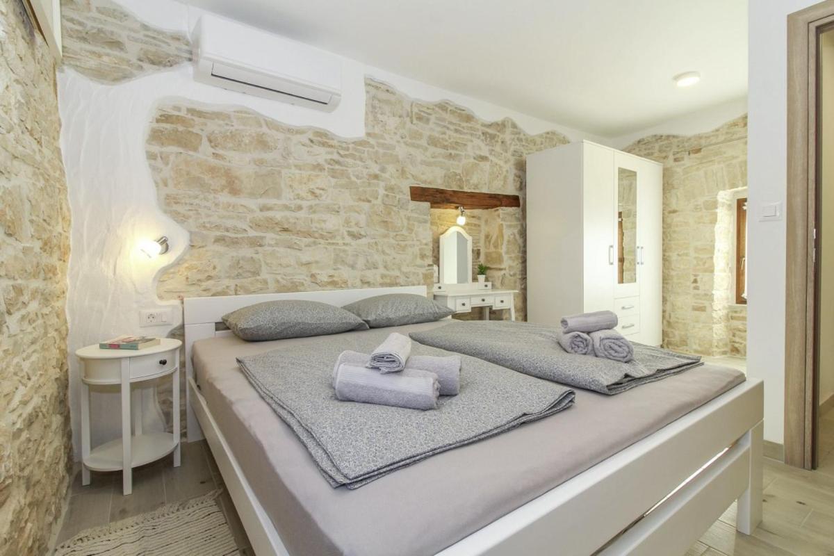 Villa Olea In Barat - Haus Fuer 6-8 Personen Канфанар Екстер'єр фото